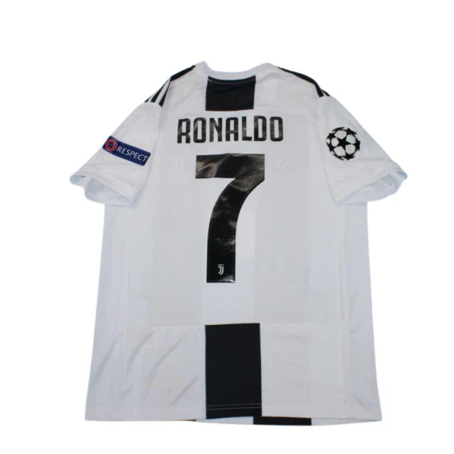 Juventus 2018/19 Retro Shirt - Ronaldo #7 (+Patches)