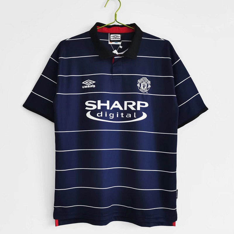 Manchester United 1999/00 Away Retro Shirt